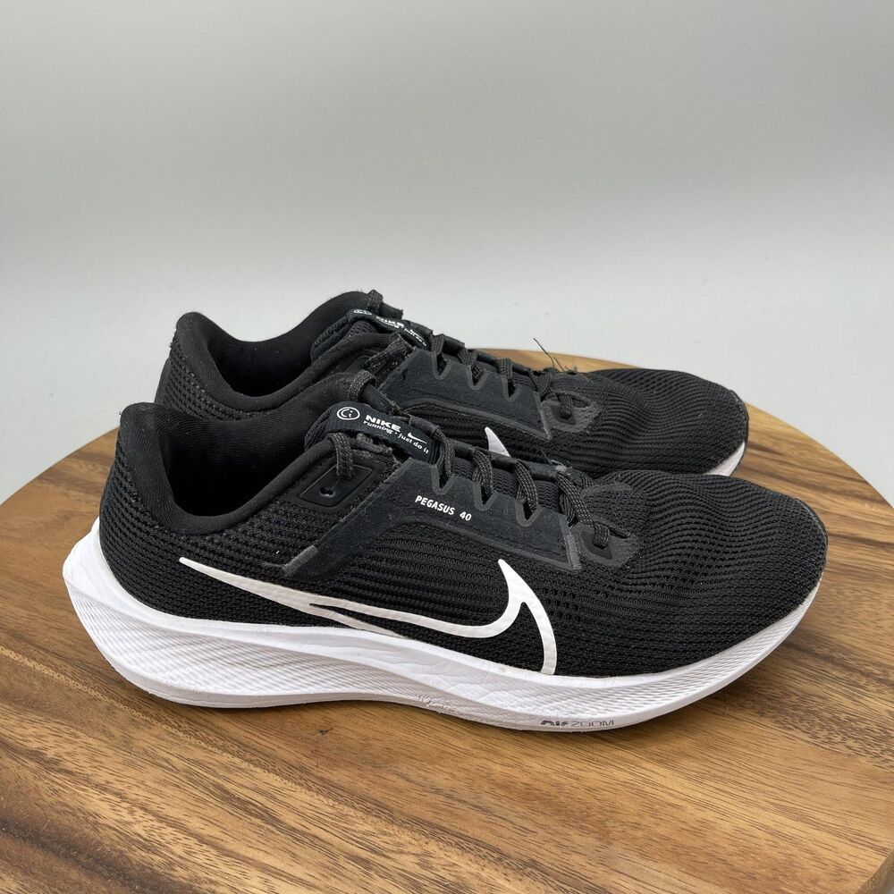 Nike Air Zoom Pegasus 40 Shoes Mens Size 8 Black Running Comfort Walking Sneaker